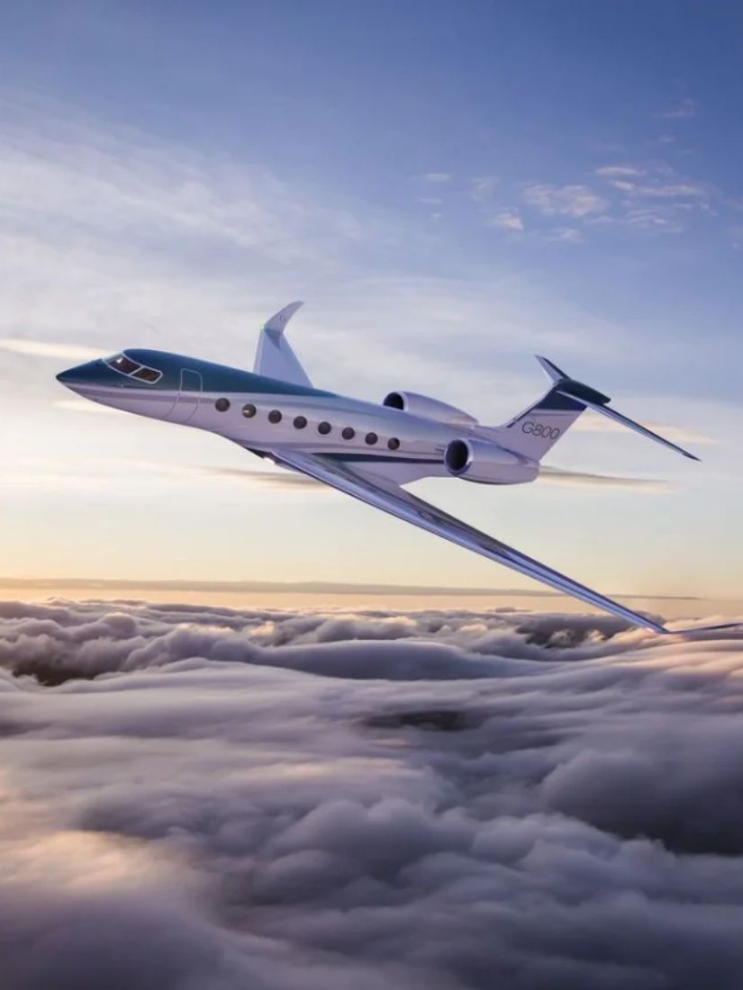Private jet & helicopter